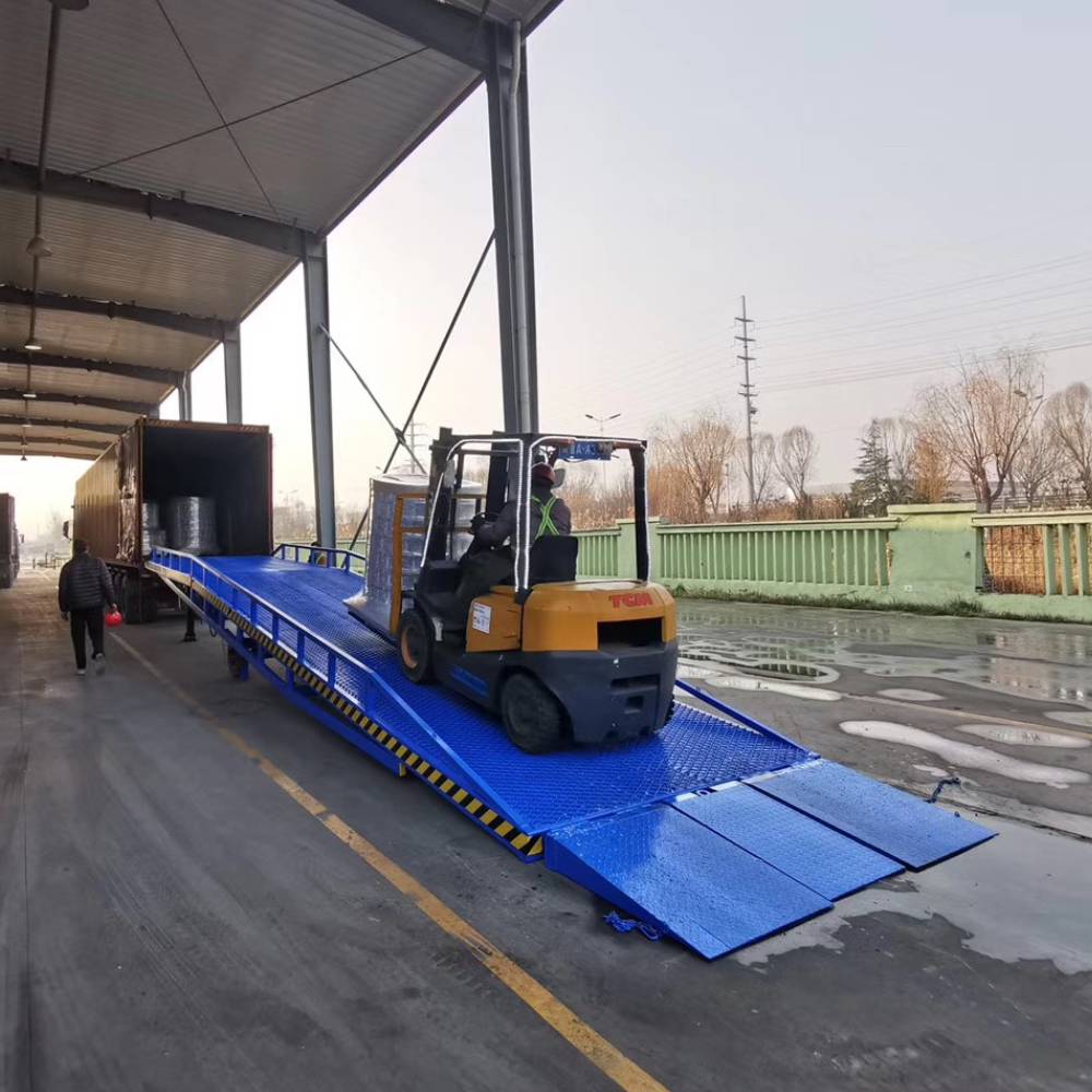 移動登車橋 移動登車橋